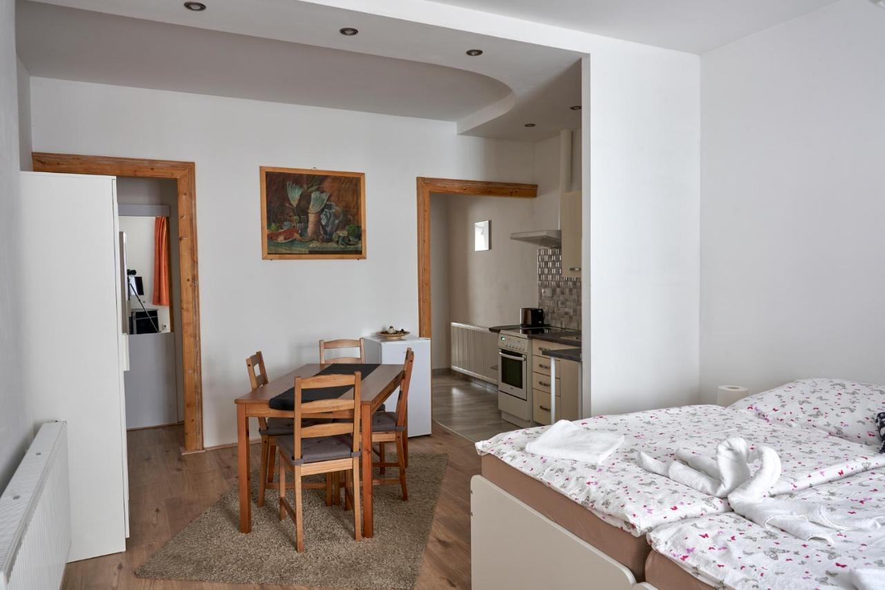 Krejcovstvi Apartment Melnik Luaran gambar